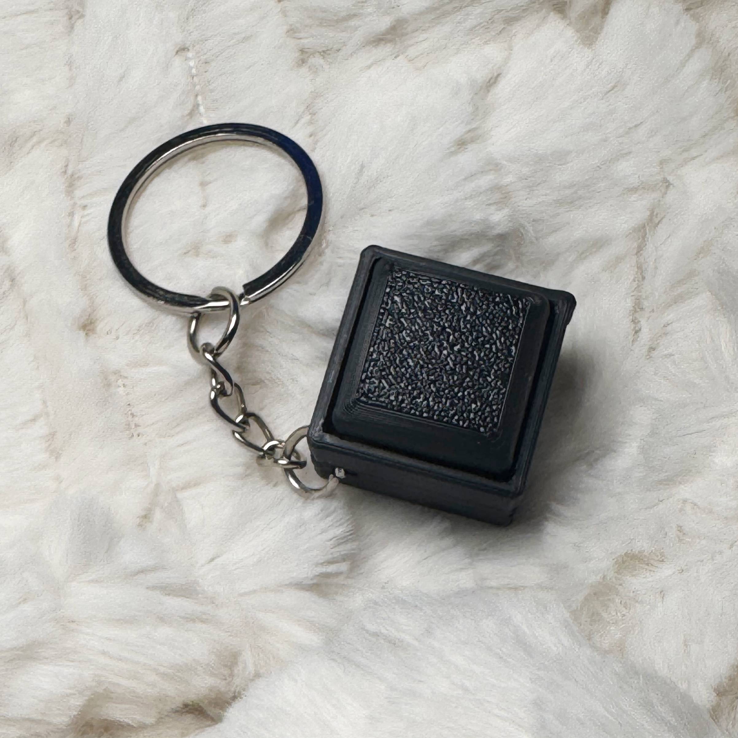 1x1 3D Printed Fidget Clicker Keyring Black Base – Mechanical Keyboard Style Stress Toy ASMR - Black