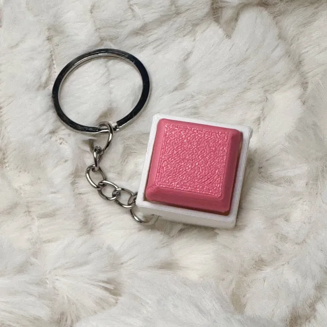1x1 3D Printed Fidget Clicker Keyring White Base – Mechanical Keyboard Style Stress Toy ASMR